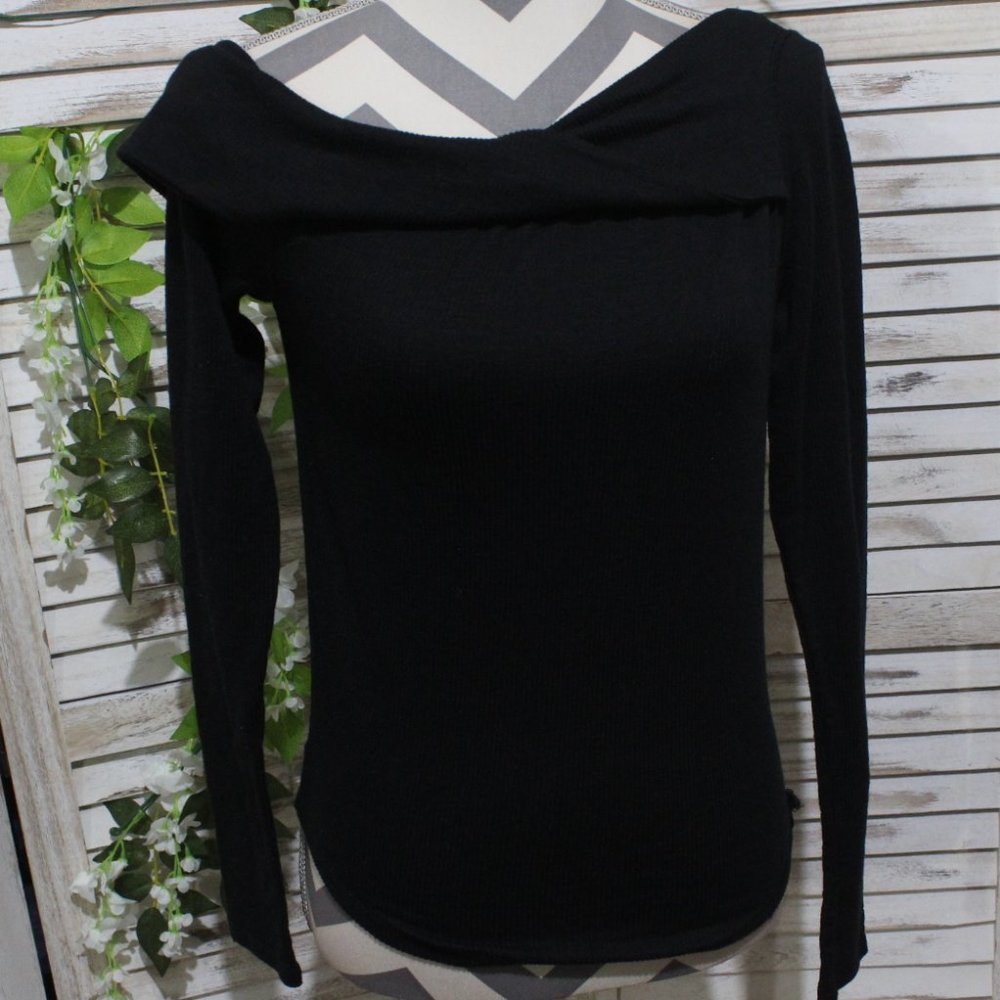 We The Free People ribbed one off shoulder blouse (406)